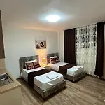Cozy Centrally Located For Two 1, 10 Min Walk From Center Апартаменты