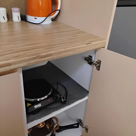 Cozy Centrally Located For Two 1, 10 Min Walk From Center * Tirana