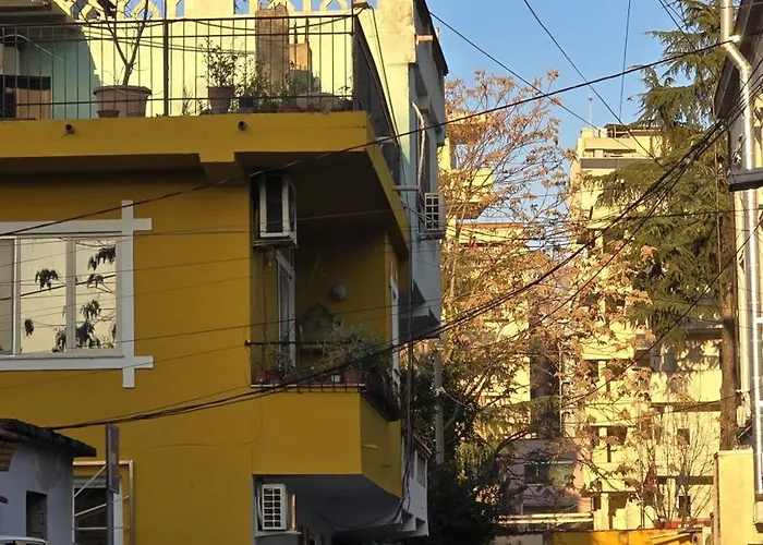 Cozy Centrally Located For Two 1, 10 Min Walk From Center *