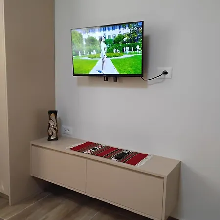 Appartement Cozy Centrally Located For Two 1, 10 Min Walk From Center *